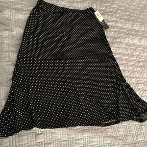NWT black & white polka dot skirt size medium